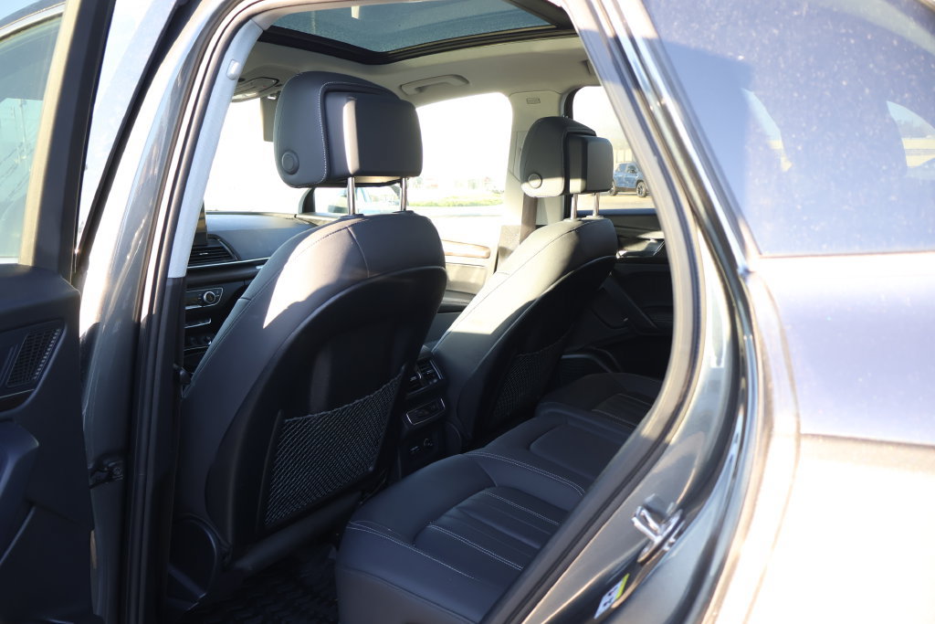 Used 2023 Audi Q5 2.0T Premium Plus w/ Premium Plus Package AWD/4WD image 36
