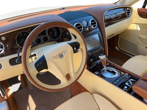 Used 2012 Bentley Flying Spur Flying Spur image 8