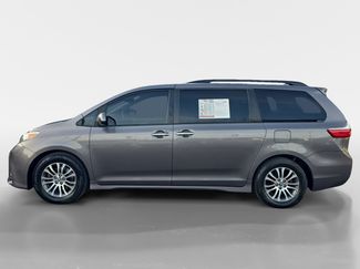 Used 2019 Toyota Sienna XLE FWD video 2