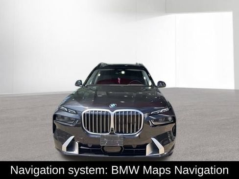 Used 2025 BMW X7 xDrive40i AWD/4WD image 3