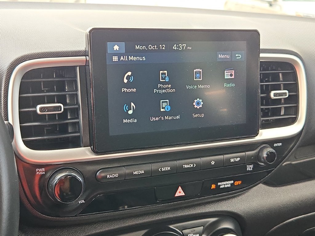 Used 2026 Hyundai Venue SEL FWD image 17