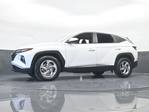 Used 2023 Hyundai Tucson SE image 48