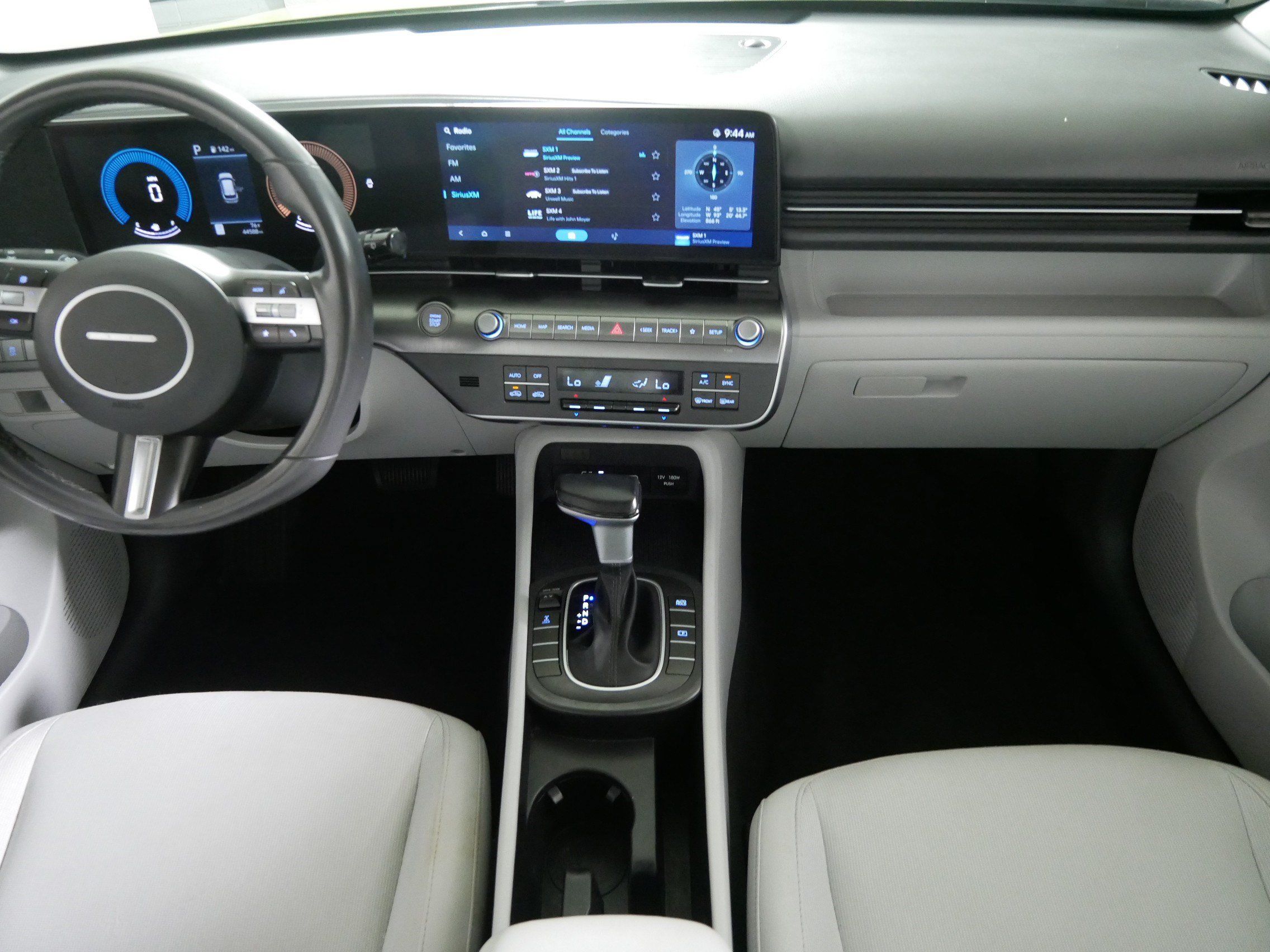 Used 2025 Hyundai Kona SEL AWD/4WD image 10