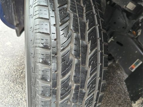 Certified 2024 Nissan Titan SV w/ SV Convenience Package image 48