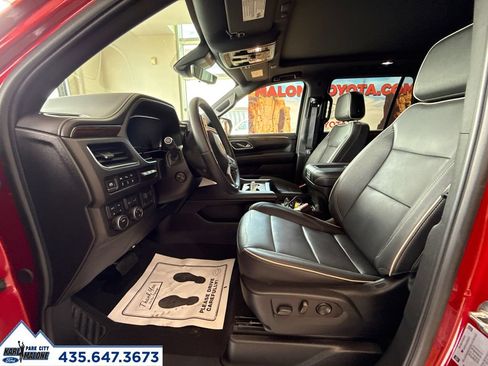 Used 2024 Chevrolet Tahoe Premier w/ Premium Package AWD/4WD image 13