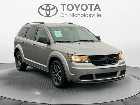 Used 2018 Dodge Journey SE w/ Popular Equipment Group image 8