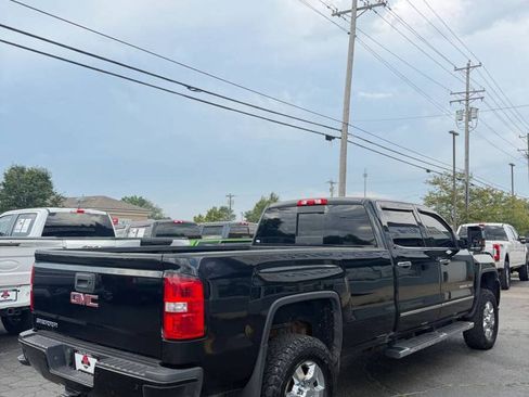 Used 2018 GMC Sierra 3500 Denali w/ Duramax Plus Package AWD/4WD image 8