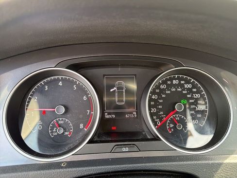 Used 2017 Volkswagen Golf Alltrack SEL image 6