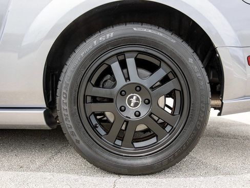 Used 2006 Ford Mustang GT RWD image 19
