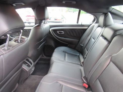 Used 2017 Ford Taurus SEL w/ Equipment Group 201A image 12