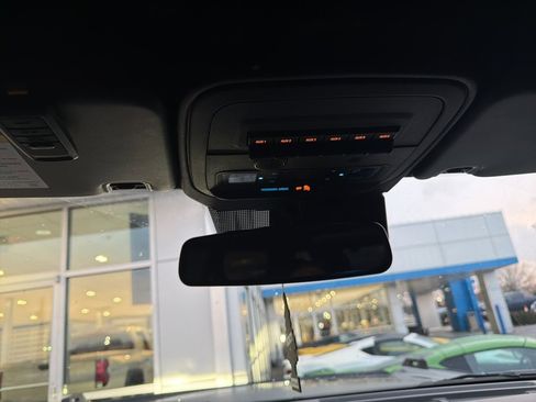 Used 2023 Ford Bronco Wildtrak image 17