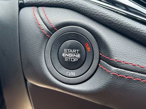 Used 2025 Dodge Durango GT AWD/4WD image 27