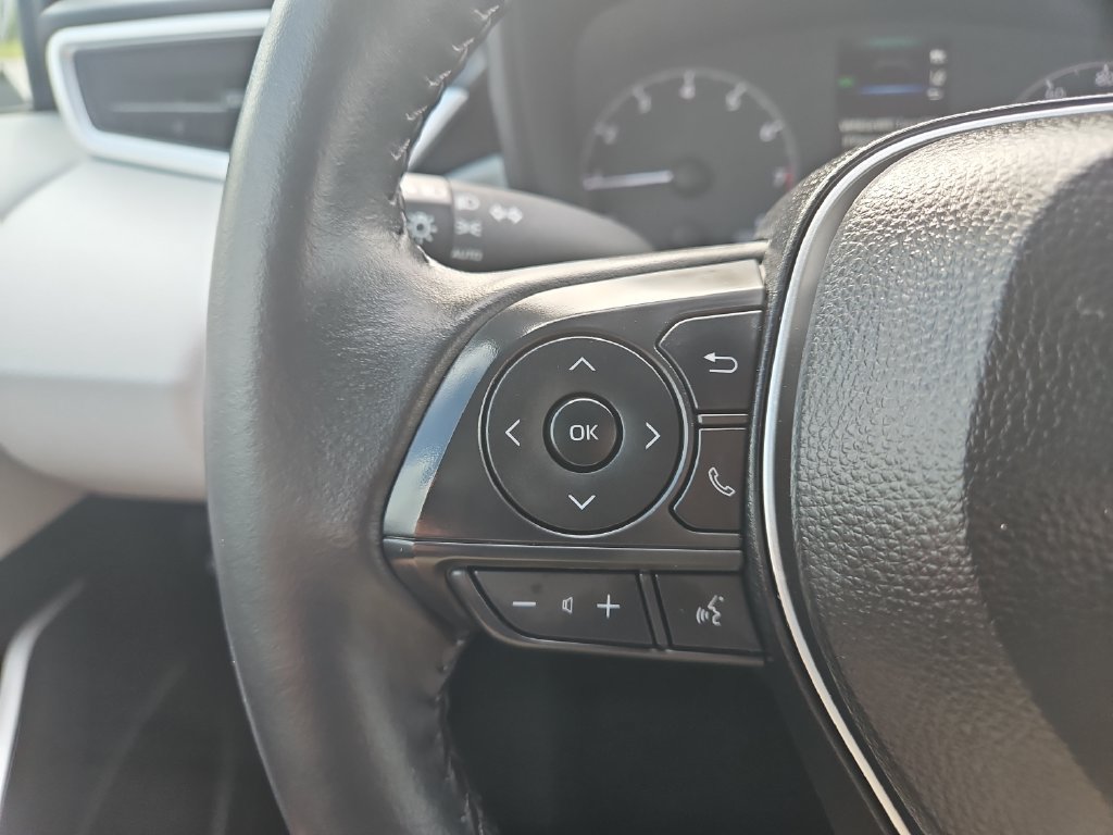 Certified 2025 Toyota Corolla SE FWD image 19