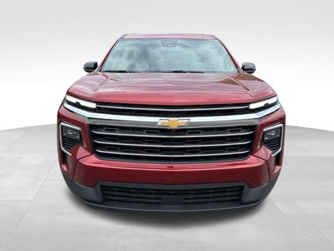 Used 2026 Chevrolet Traverse LT AWD/4WD image 9