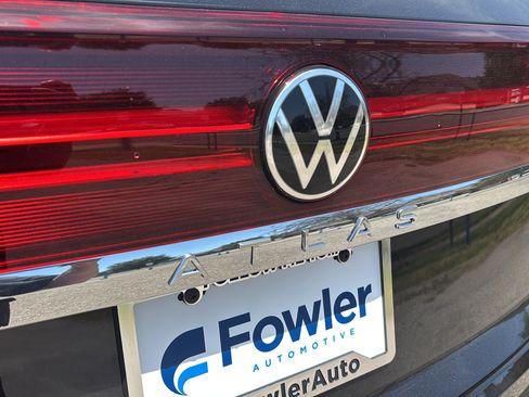 New 2026 Volkswagen Atlas Cross Sport SE FWD image 25