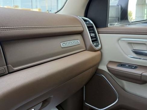 Used 2019 RAM 1500 Laramie AWD/4WD image 48