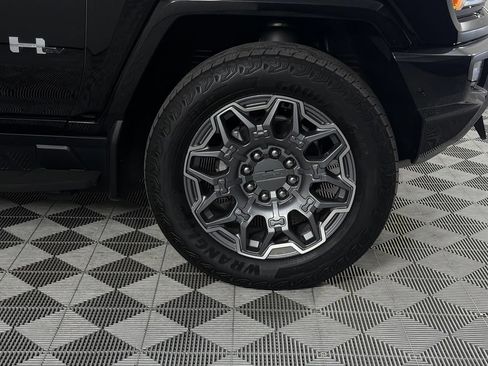 Used 2026 GMC Hummer EV SUV AWD/4WD image 13