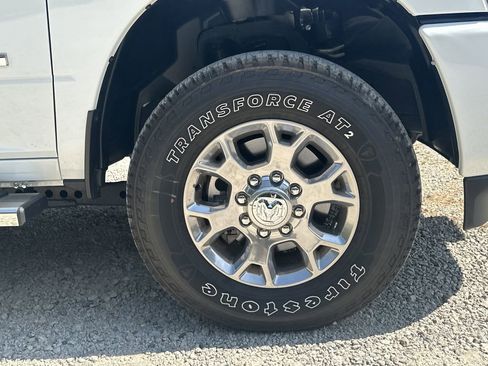 Used 2024 RAM 2500 Laramie w/ Safety Group AWD/4WD image 13