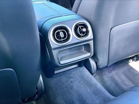 Used 2023 Mercedes-Benz C 300 Sedan image 10