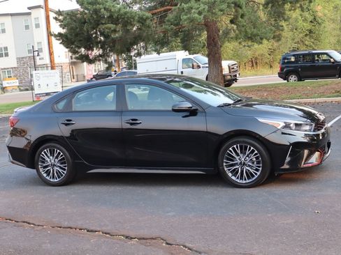 Used 2024 Kia Forte GT-Line w/ GT-Line Premium Package FWD image 2