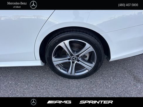 Used 2019 Mercedes-Benz E 300 4MATIC image 9