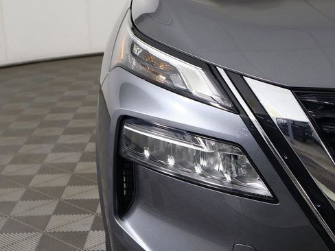 Used 2023 Nissan Rogue SV image 11