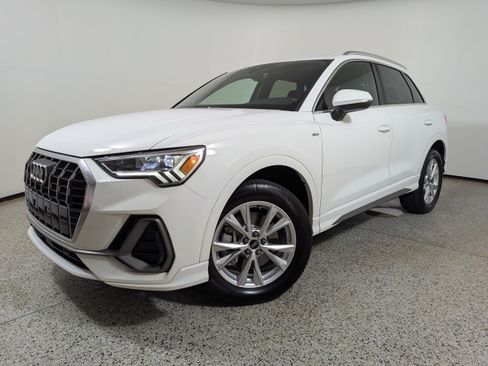Certified 2023 Audi Q3 2.0T Premium w/ Convenience Package AWD/4WD image 18