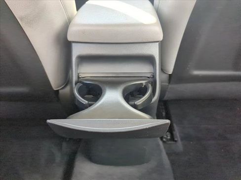 Used 2017 Hyundai Elantra SE w/ Cargo Package image 8