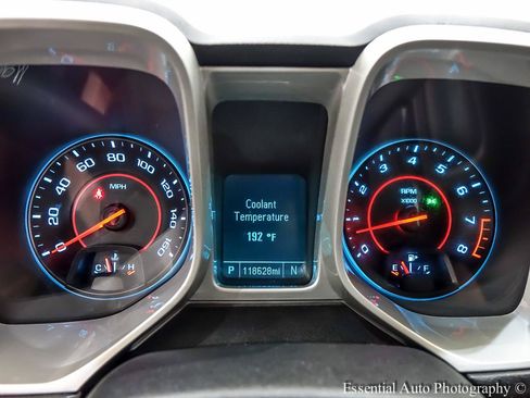 Used 2015 Chevrolet Camaro LT RWD image 19
