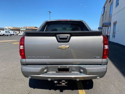 Used 2008 Chevrolet Avalanche LT w/ LT Preferred Equipment Group AWD/4WD image 5