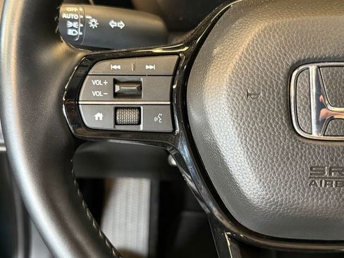 Used 2025 Honda HR-V EX-L image 11