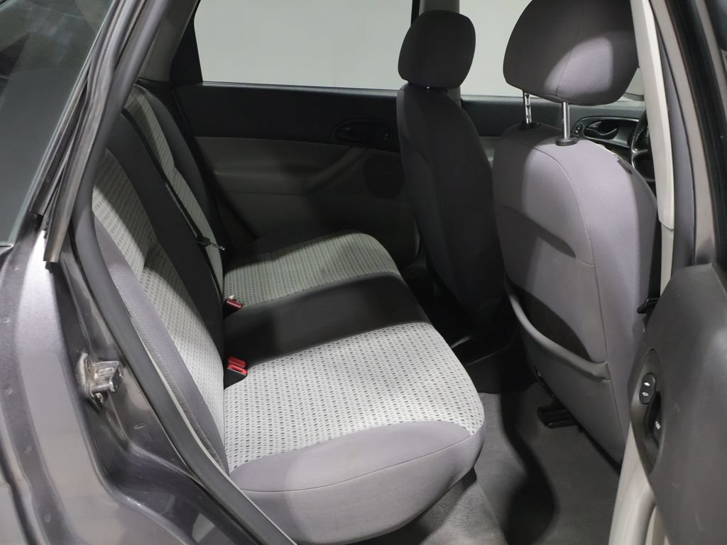 Used 2007 Ford Focus S FWD image 11