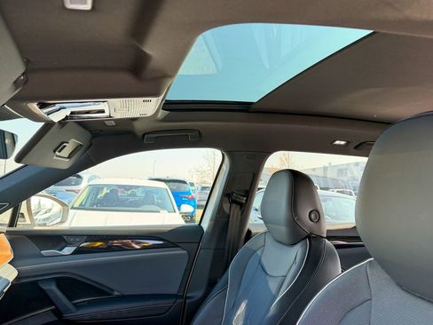 New 2026 Volkswagen Tiguan SEL R-Line image 23