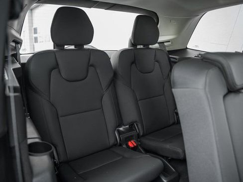Certified 2025 Volvo XC90 T8 Core w/ Climate Package image 33