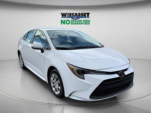 Used 2024 Toyota Corolla LE FWD image 1