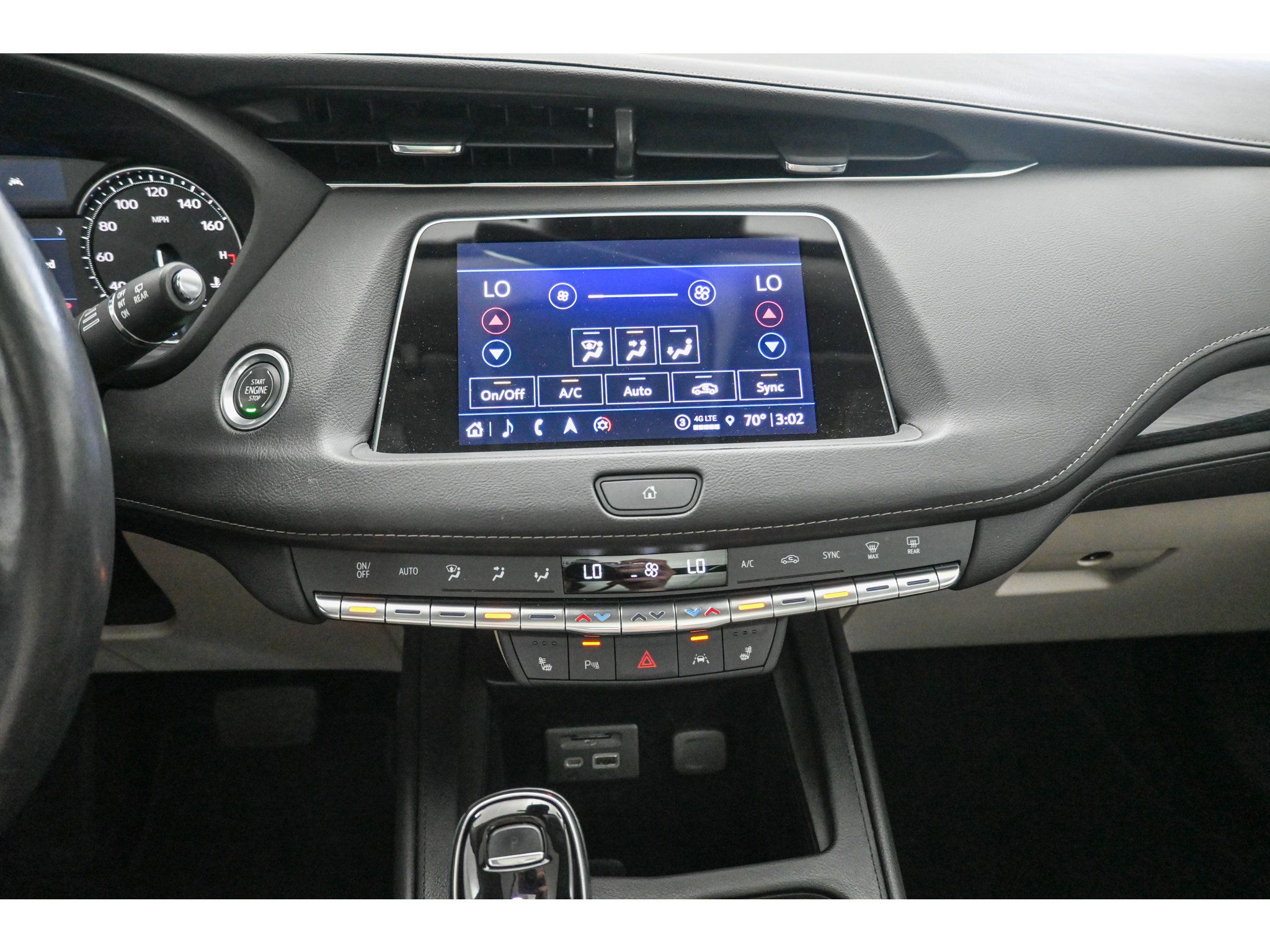 Used 2023 Cadillac XT4 Premium Luxury w/ Cold Weather Package FWD image 16