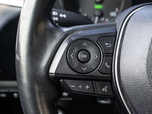 Used 2024 Toyota Corolla SE image 16