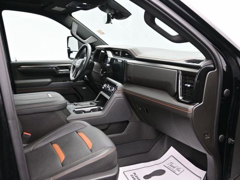 Used 2024 GMC Sierra 3500 AT4 w/ Technology Package image 11