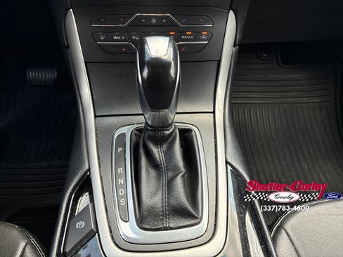 Used 2018 Ford Edge SEL w/ Equipment Group 201A FWD image 21