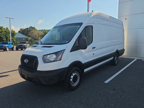 Used 2025 Ford Transit 250 148 High Roof Extended RWD image 8