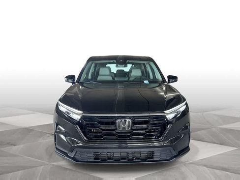 Used 2024 Honda CR-V EX image 3