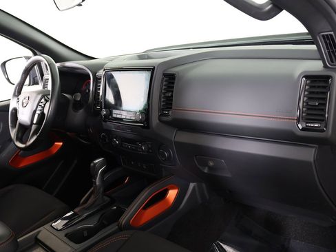 Used 2022 Nissan Frontier PRO-4X w/ Technology Package image 26
