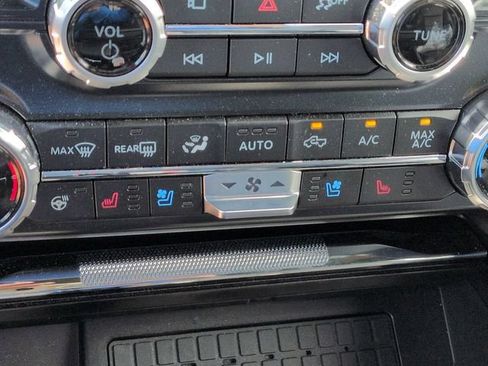 Certified 2025 Ford F150 Raptor AWD/4WD image 31