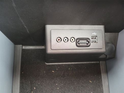 Used 2013 Ford F150 Lariat w/ Luxury Equipment Group image 38