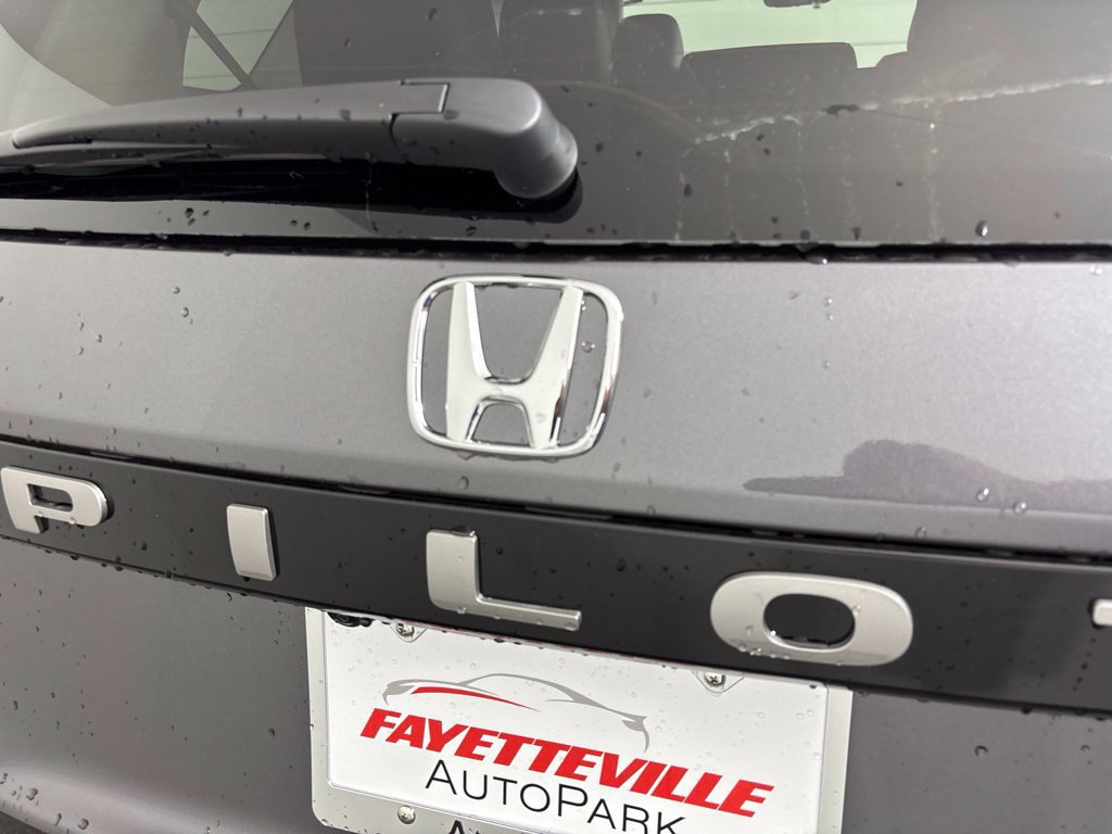 New 2026 Honda Pilot Touring image 21
