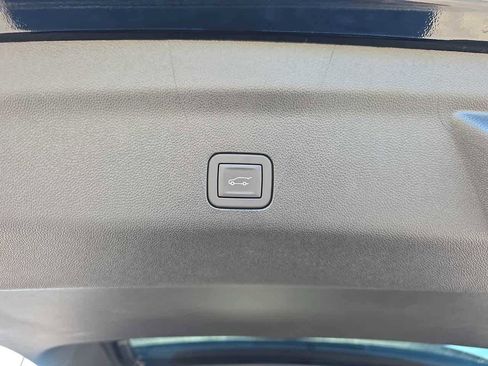 New 2025 Chevrolet Tahoe High Country image 5