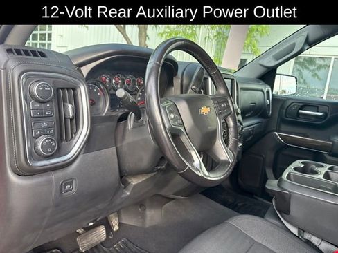 Used 2021 Chevrolet Silverado 1500 LT AWD/4WD image 9
