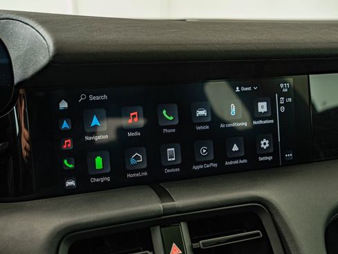 Certified 2022 Porsche Taycan image 31