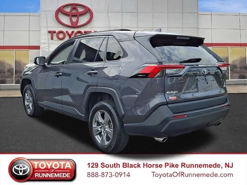 Used 2024 Toyota RAV4 XLE FWD image 4