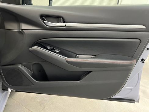 Used 2024 Nissan Altima 2.5 SR image 22